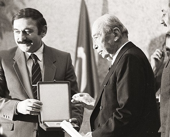 Vehbi Koc Un Hayati